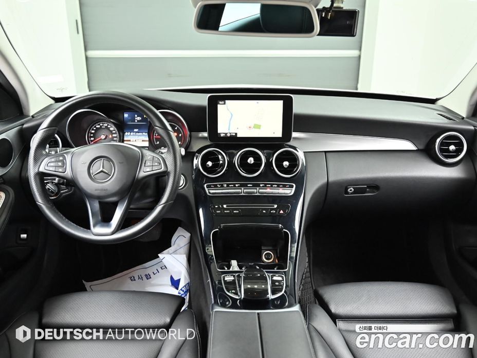 Mercedes-Benz C-Class W205 фото 7