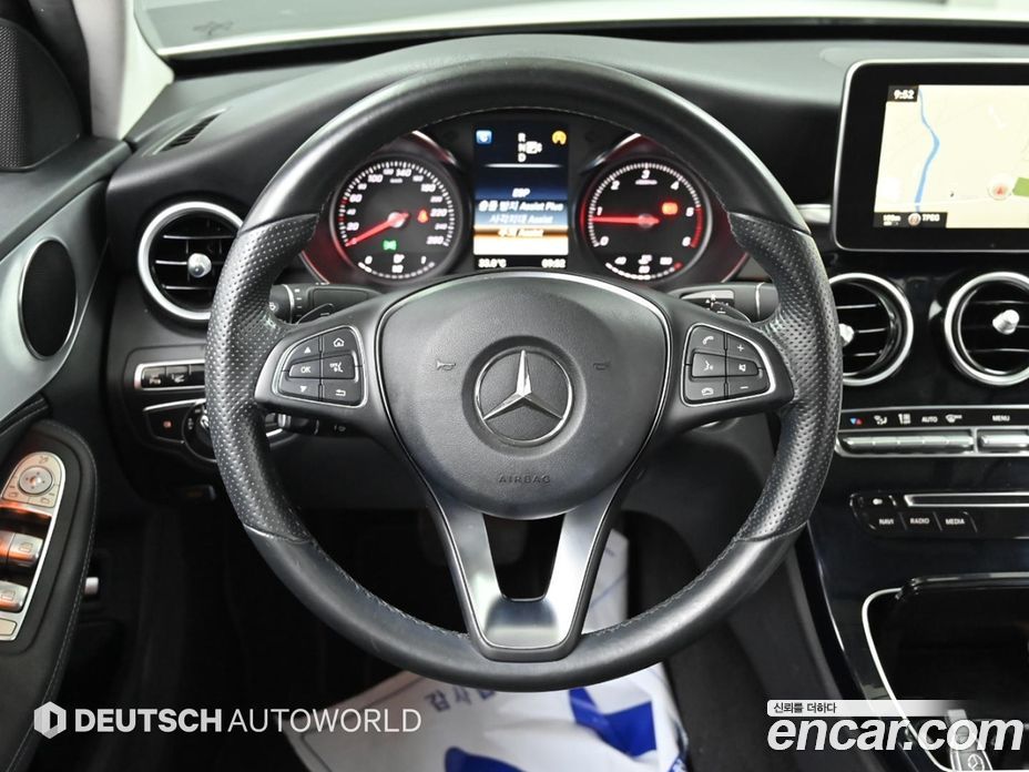 Mercedes-Benz C-Class W205 фото 13