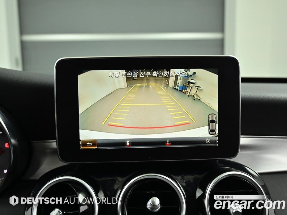 Mercedes-Benz C-Class W205 фото 15