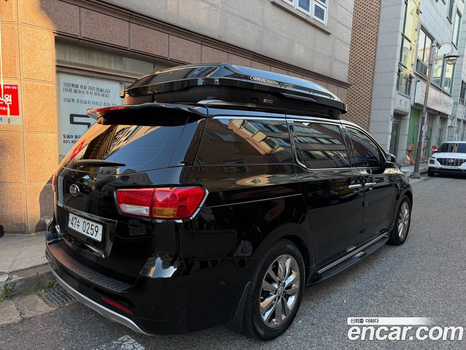 Kia Carnival 3rd Gen фото 4