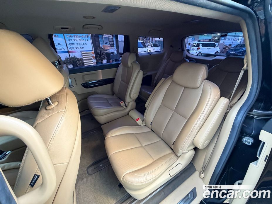 Kia Carnival 3rd Gen фото 9