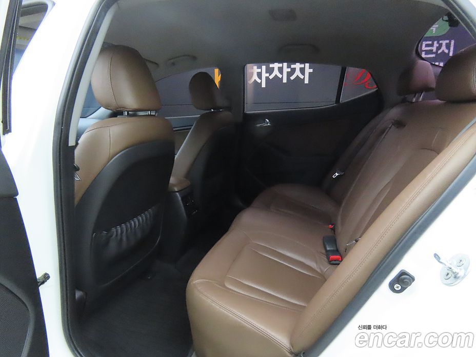 Kia K5 1st Gen фото 9