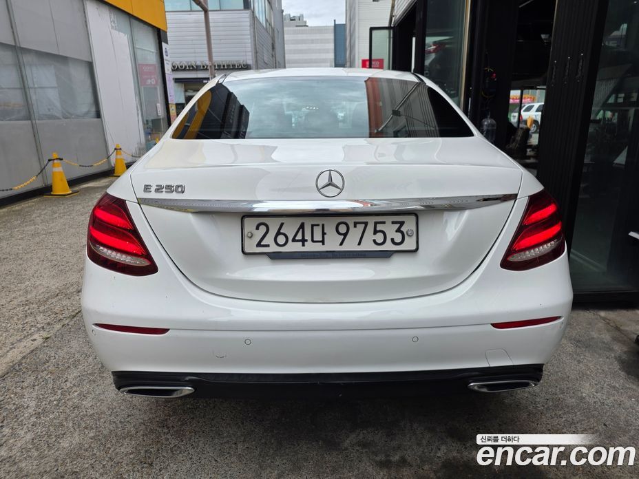 Mercedes-Benz E-Class W213 фото 2