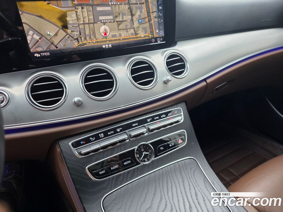 Mercedes-Benz E-Class W213 фото 10