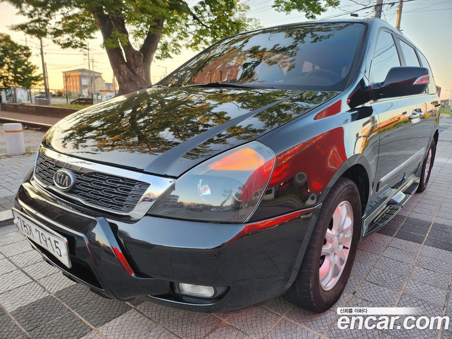 Kia Carnival 2nd Gen Restyling фото 3