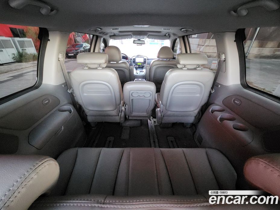 Kia Carnival 2nd Gen Restyling фото 10