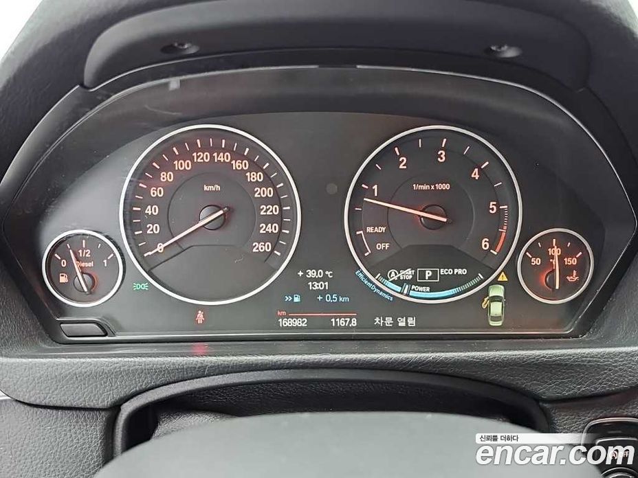 BMW 3-Series (F30) фото 6