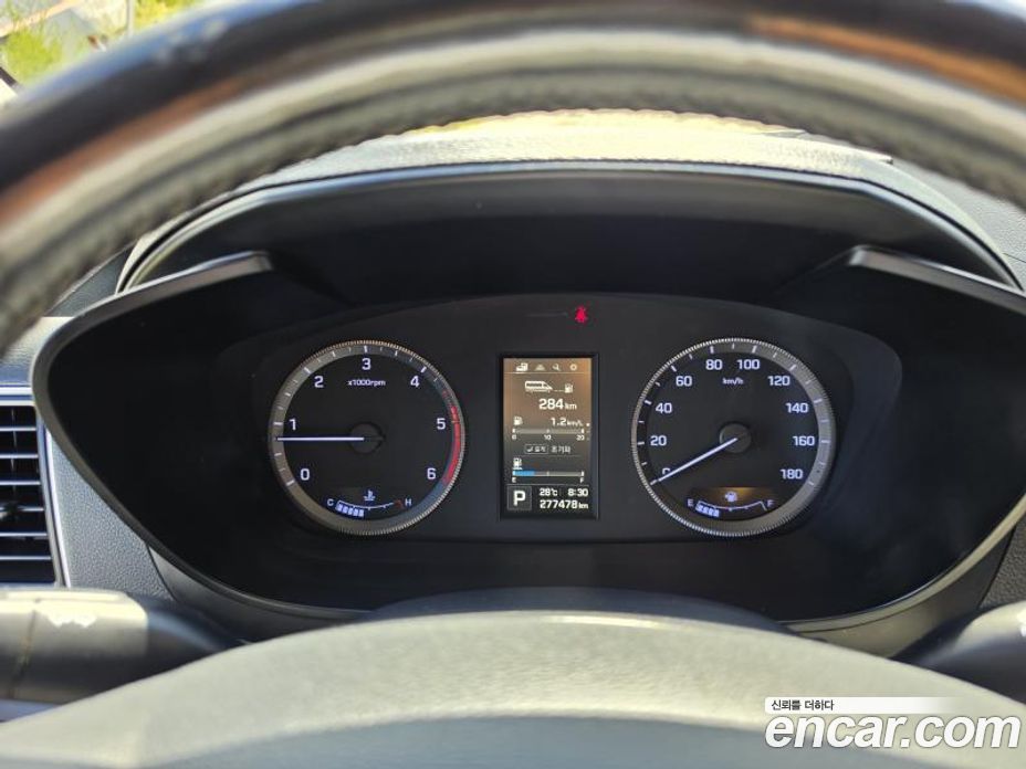 Hyundai Solati фото 12