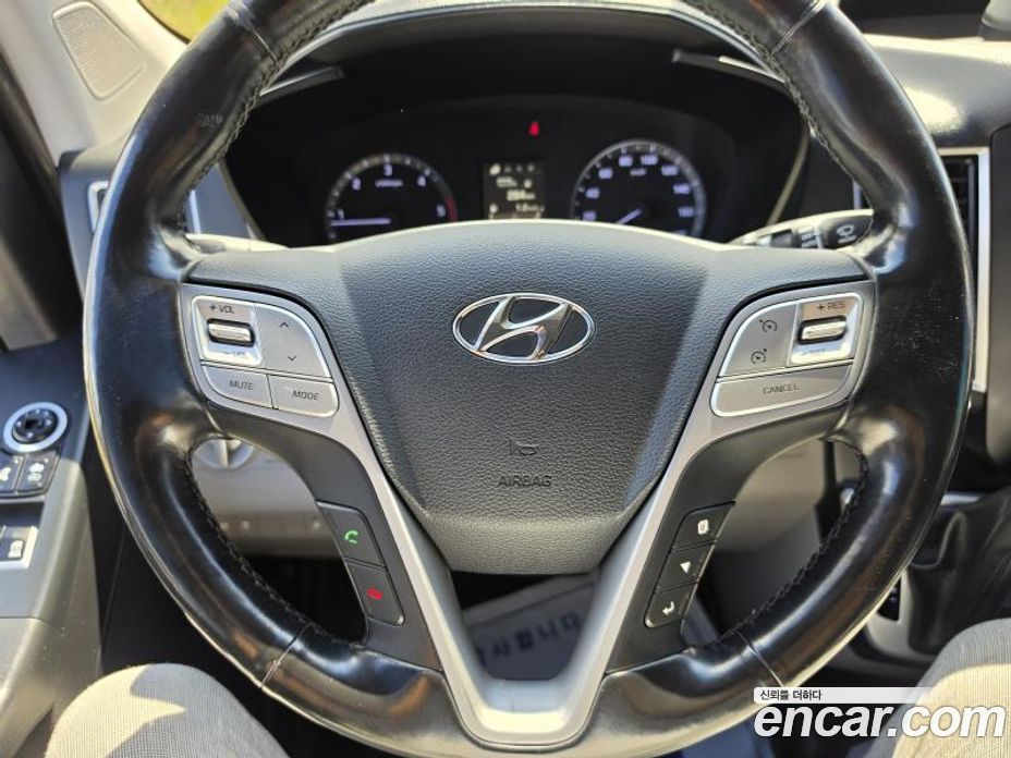 Hyundai Solati фото 13