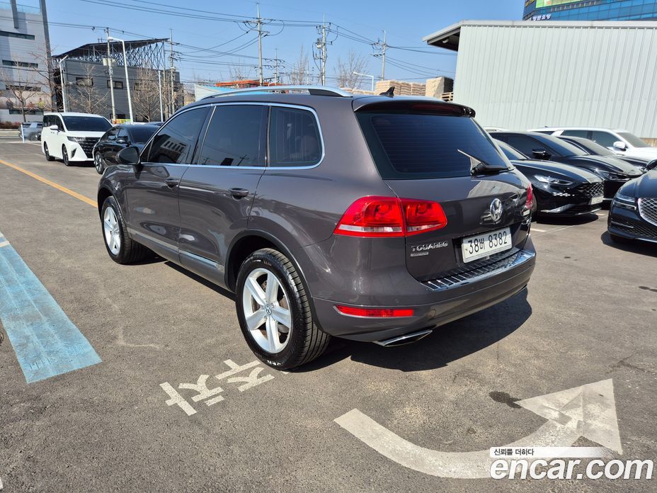 Volkswagen Touareg Restyling фото 4