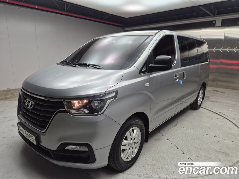 Hyundai Grand Starex Restyling з Кореї