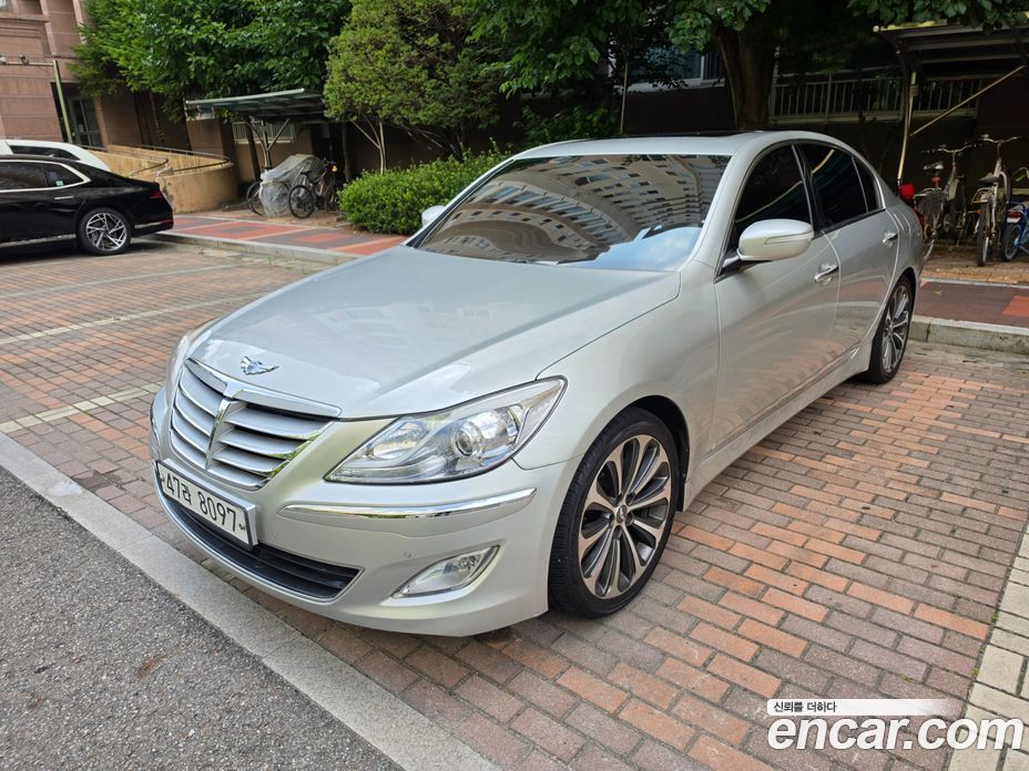 Hyundai Genesis