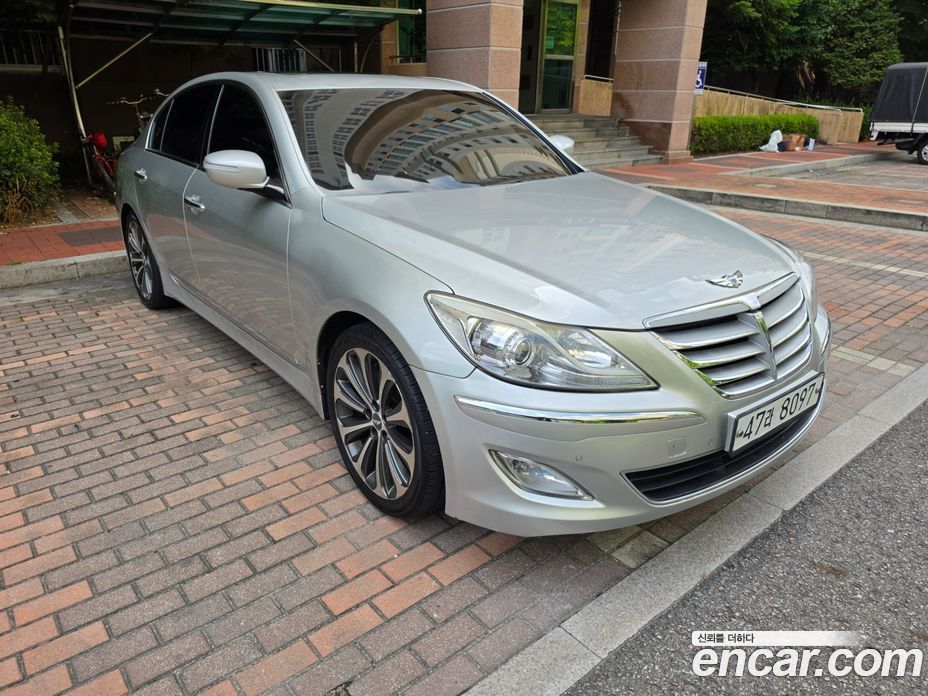 Hyundai Genesis фото 2