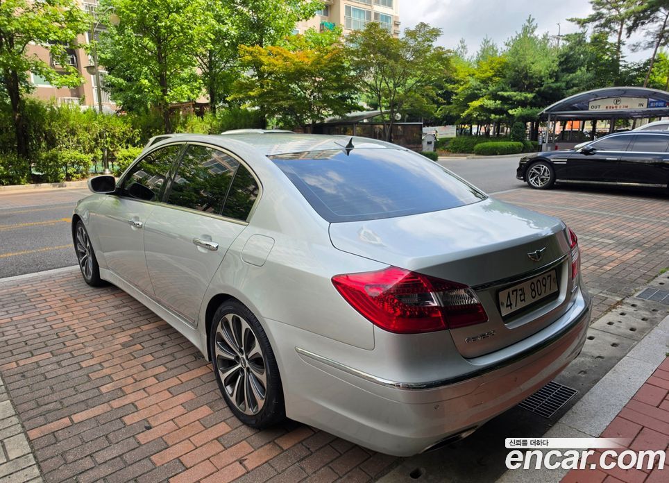 Hyundai Genesis фото 4