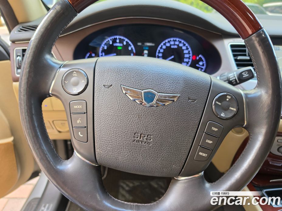Hyundai Genesis фото 7