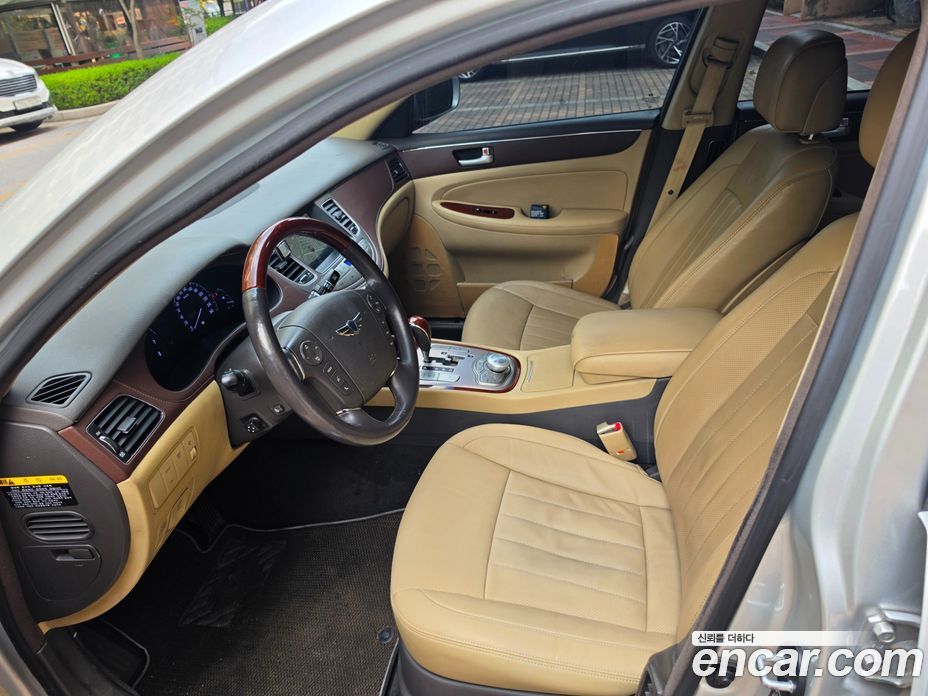Hyundai Genesis фото 14