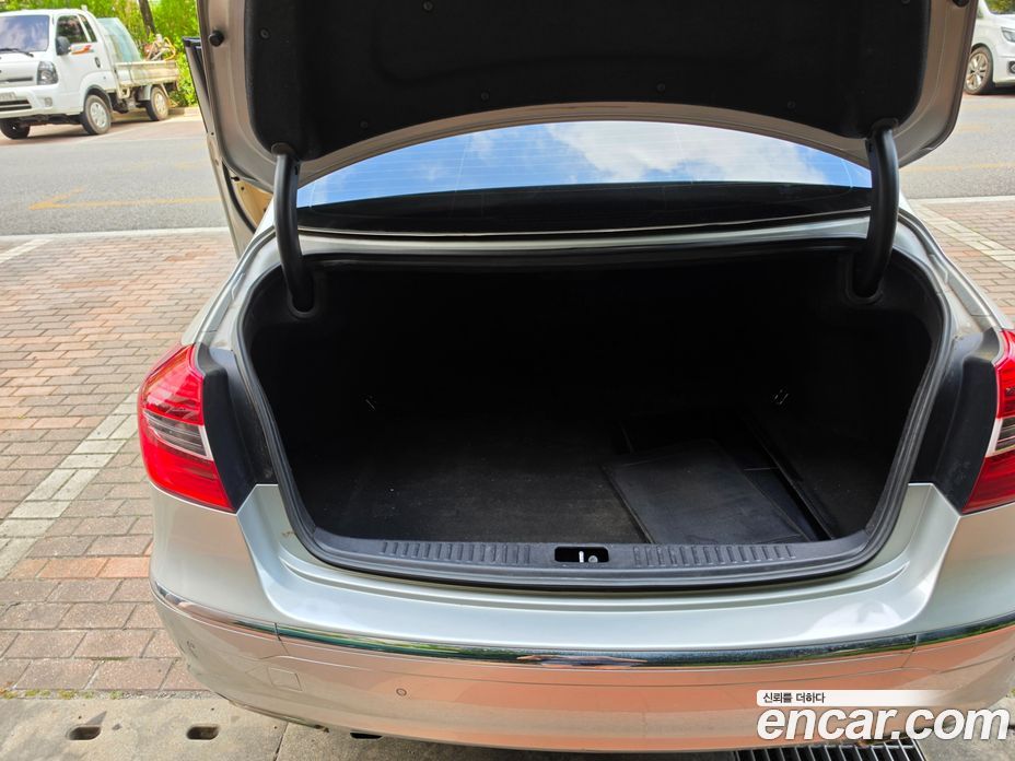 Hyundai Genesis фото 16