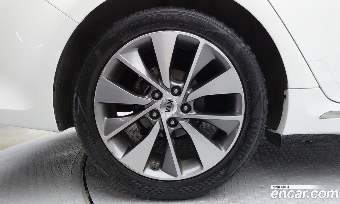 Kia K5 2nd Gen фото 8