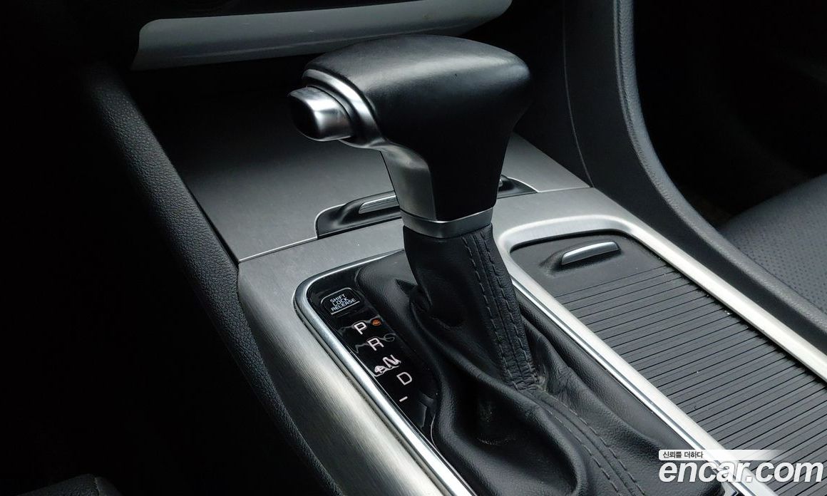 Kia K5 2nd Gen фото 16