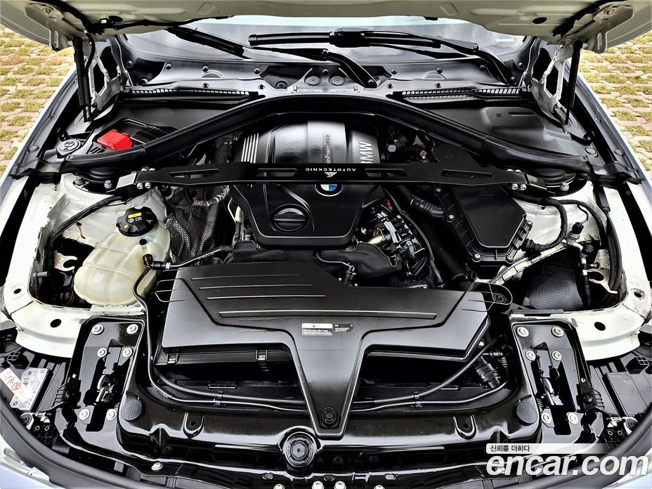 BMW 3-Series (F30) фото 20
