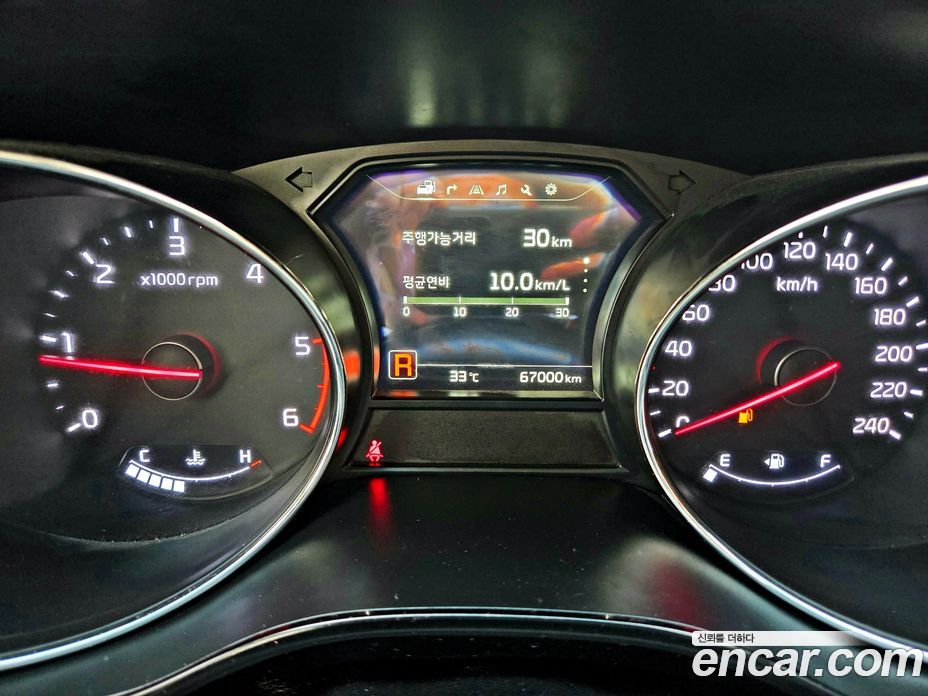 Kia Carnival 3rd Gen фото 12