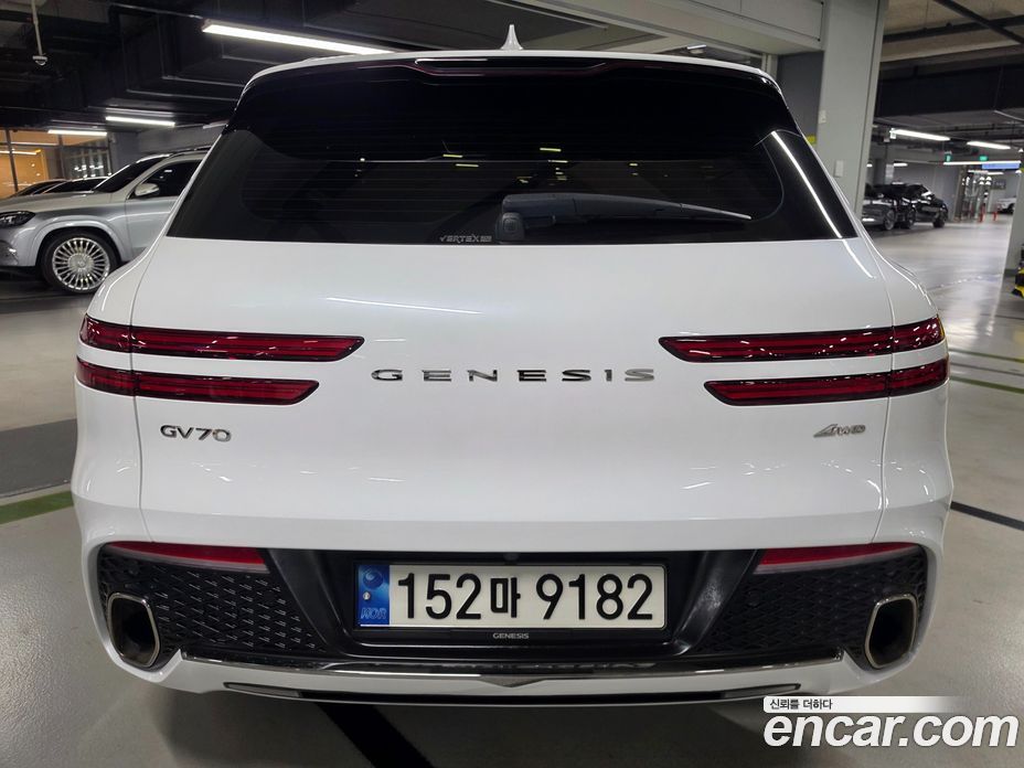Genesis GV70 фото 6