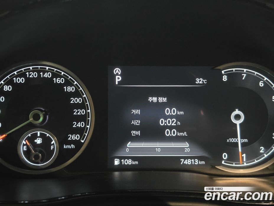 Genesis GV70 фото 13