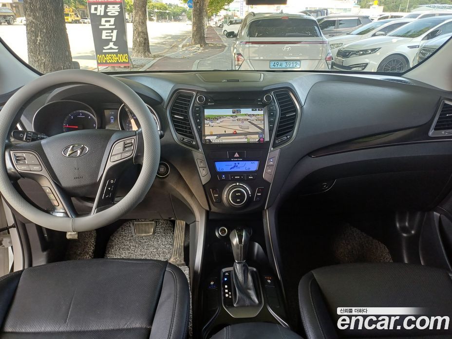 Hyundai Santa Fe (DM) фото 11