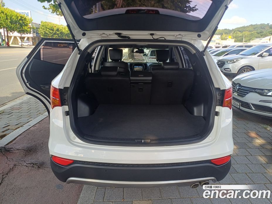 Hyundai Santa Fe (DM) фото 18