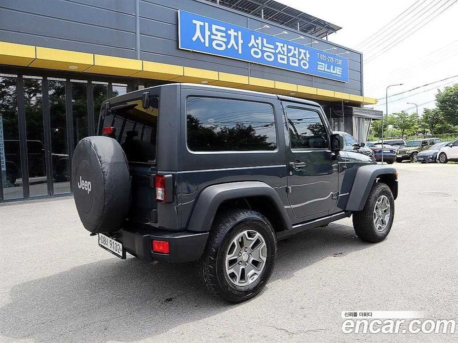 Jeep Wrangler (JK) фото 2