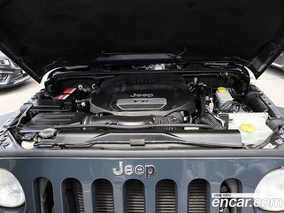 Jeep Wrangler (JK) фото 6