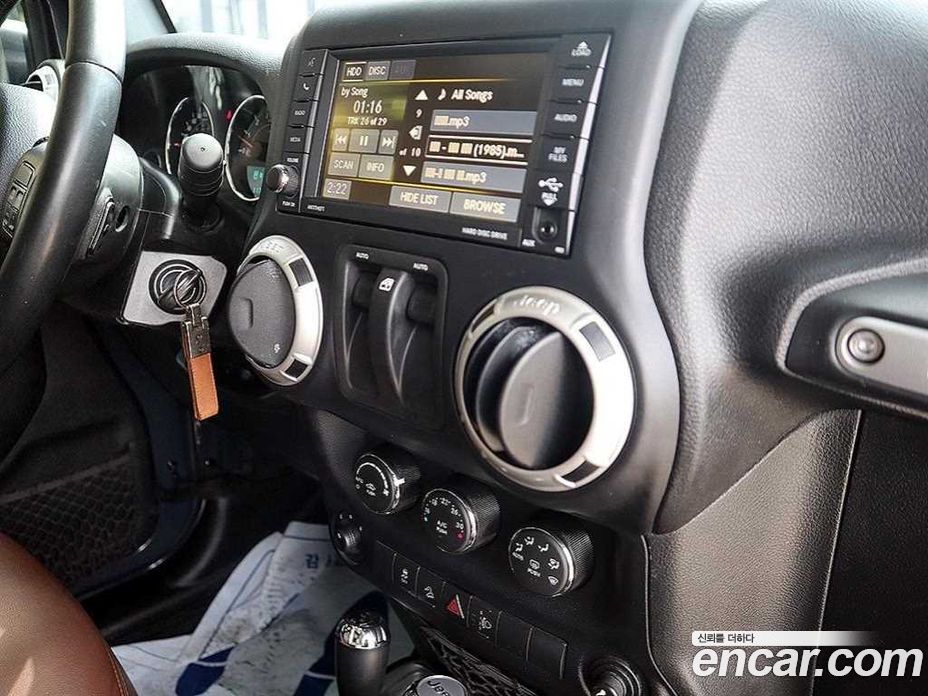 Jeep Wrangler (JK) фото 13