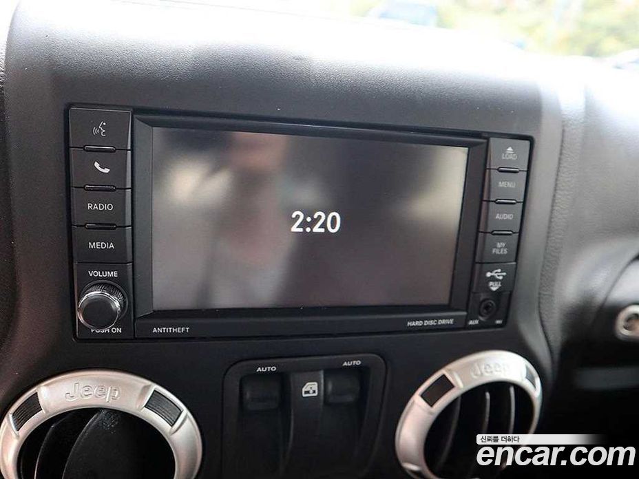 Jeep Wrangler (JK) фото 14