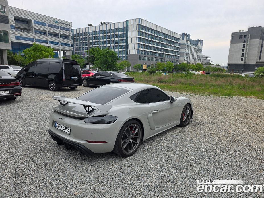 Porsche 718 Cayman фото 6