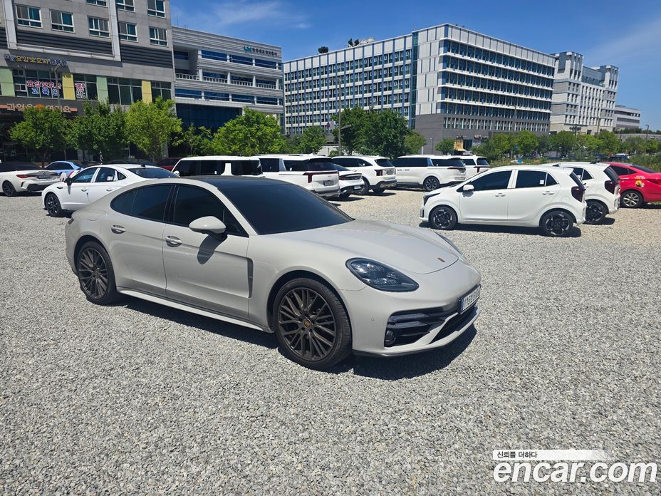 Porsche Panamera (971) фото 3