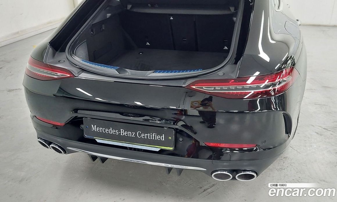 Mercedes-Benz AMG GT фото 11