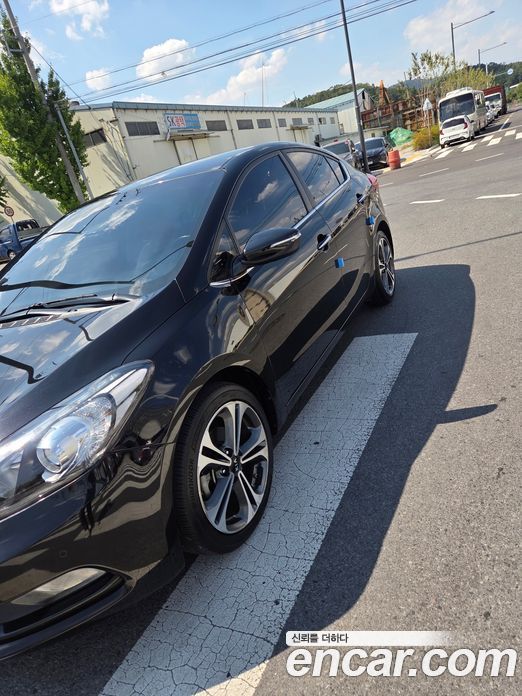 Kia K3 1st Gen фото 9