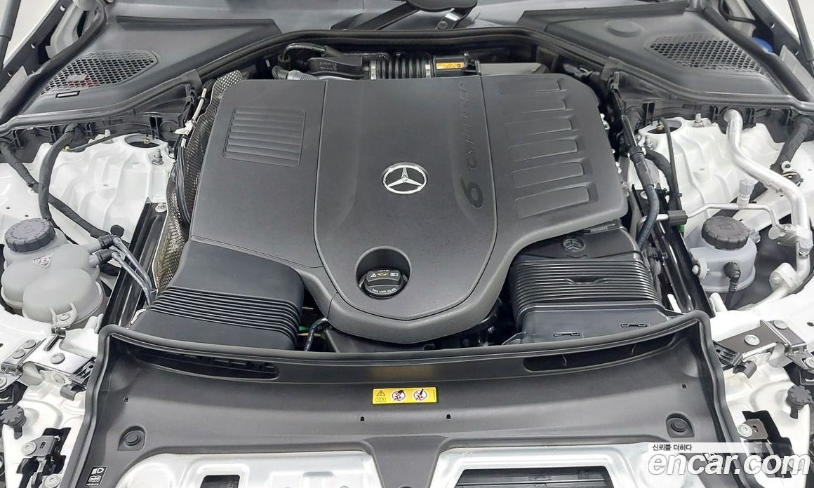 Mercedes-Benz E-Class W214 фото 6