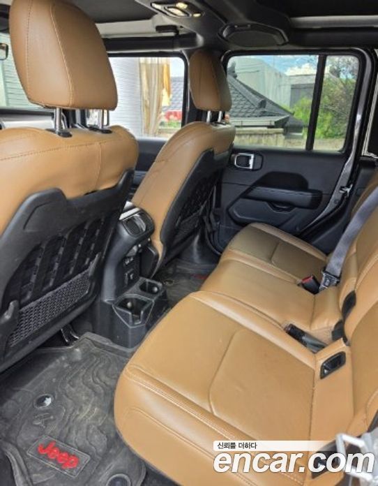 Jeep Gladiator (JT) фото 8