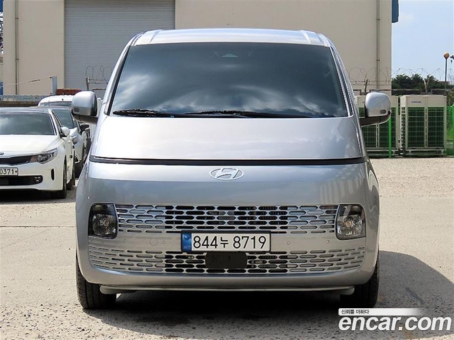 Hyundai Staria з Кореї