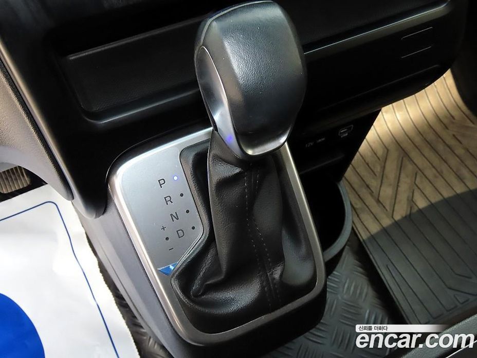 Hyundai Staria фото 10