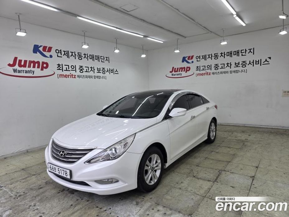Hyundai Sonata (YF) з Кореї