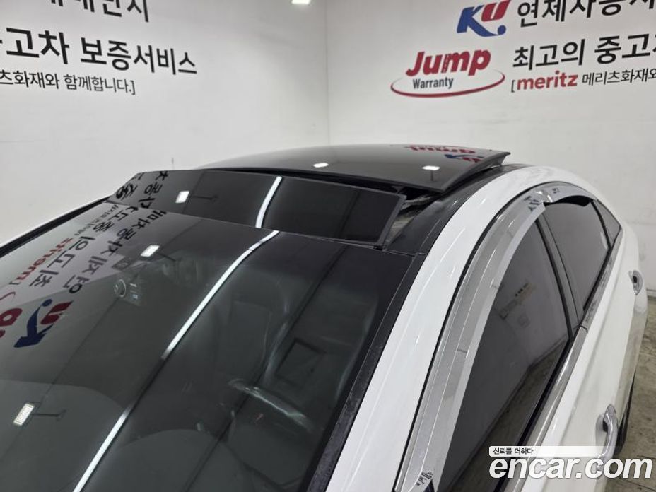 Hyundai Sonata (YF) фото 18
