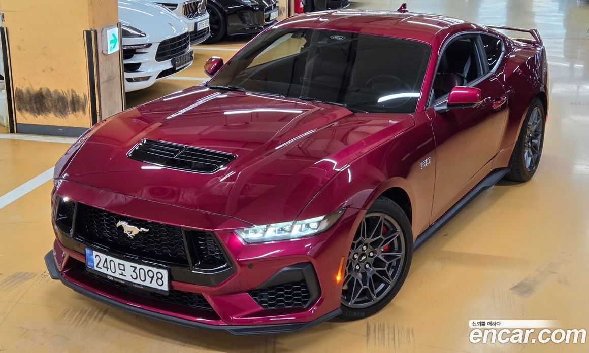 Ford Mustang 7th Gen фото 2