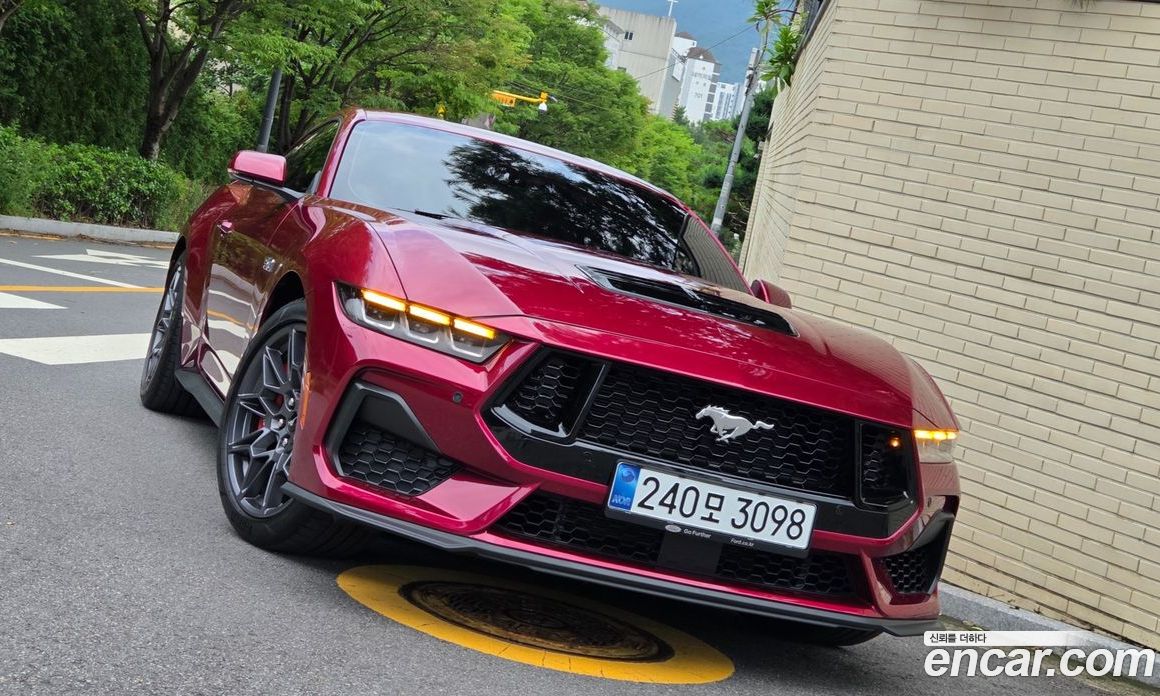 Ford Mustang 7th Gen фото 5