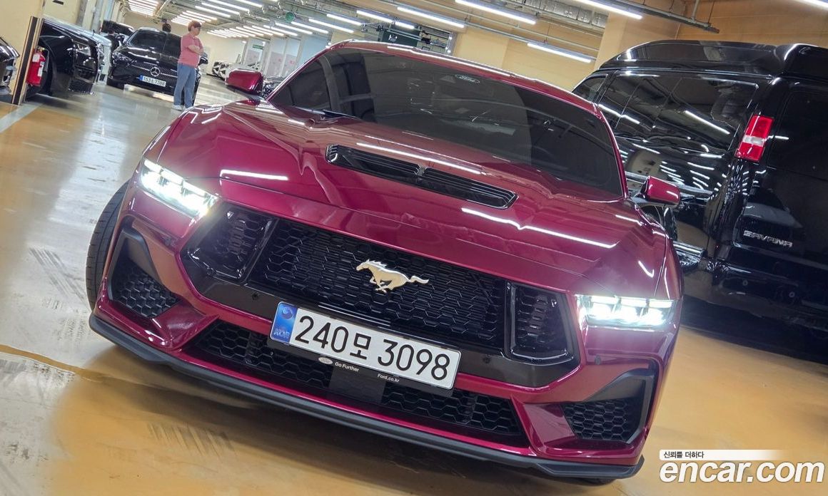 Ford Mustang 7th Gen фото 12