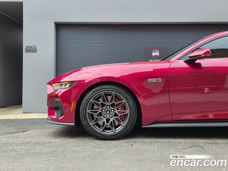Ford Mustang 7th Gen фото 15
