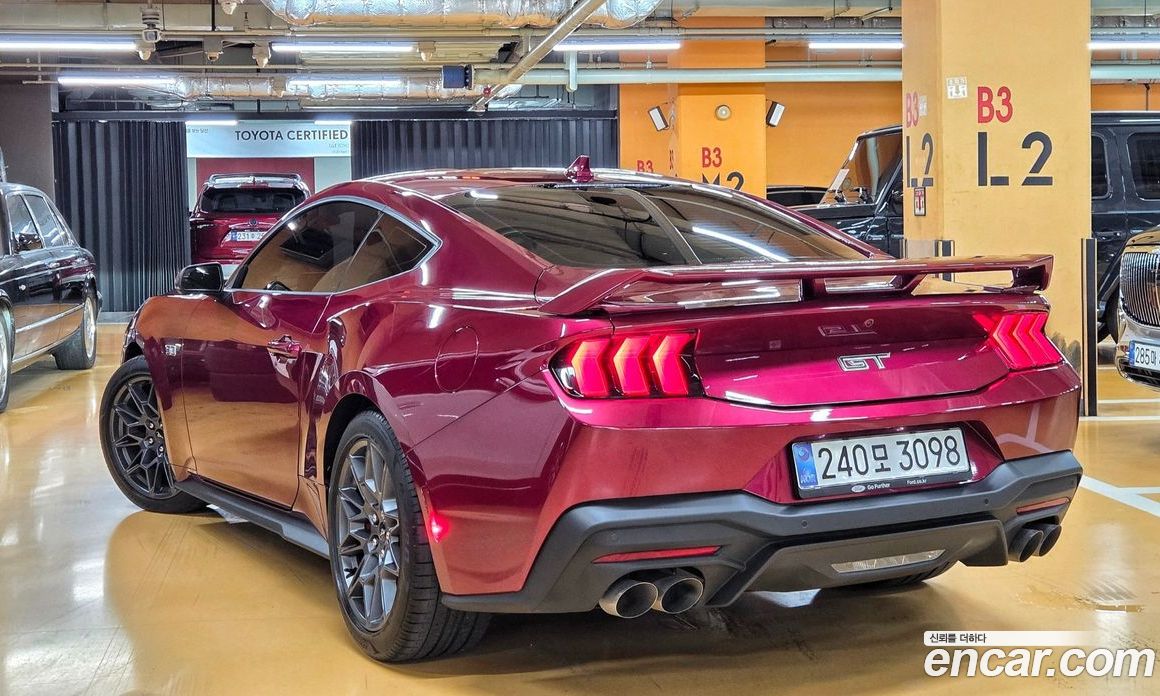 Ford Mustang 7th Gen фото 17