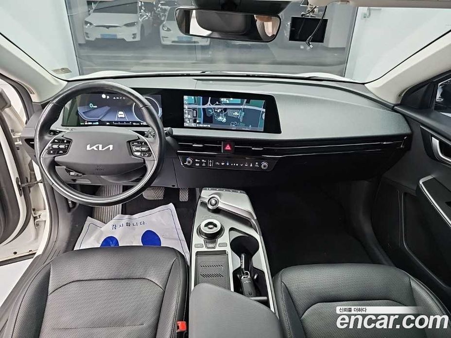 Kia EV6 фото 7