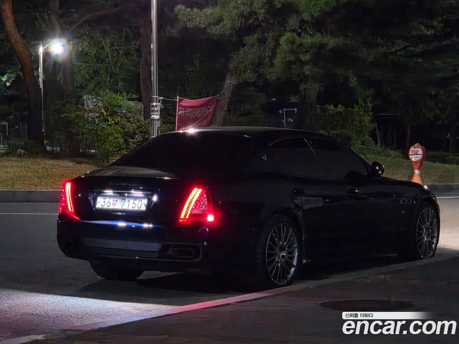 Maserati Quattroporte фото 4